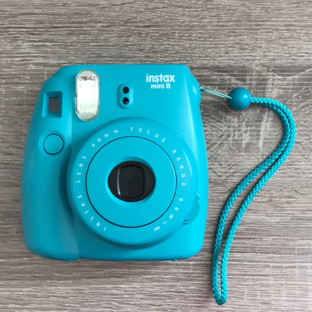 Instax mini 8 polaroid